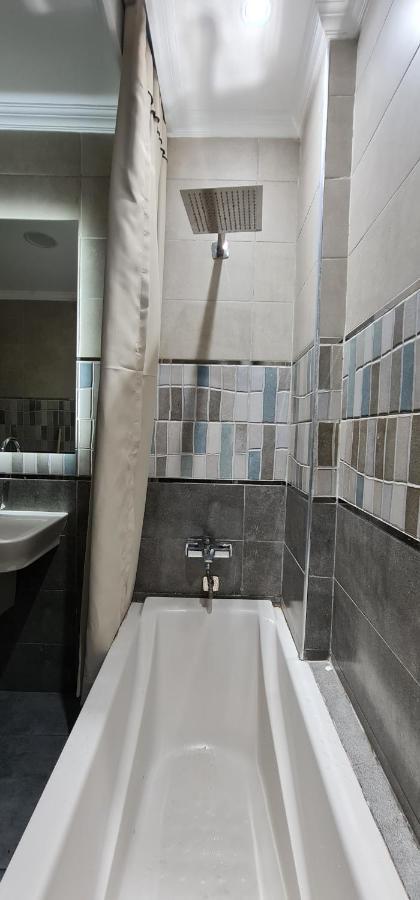 Comfy 2-Bedrooms Apartment In Cairo 44-2 Экстерьер фото